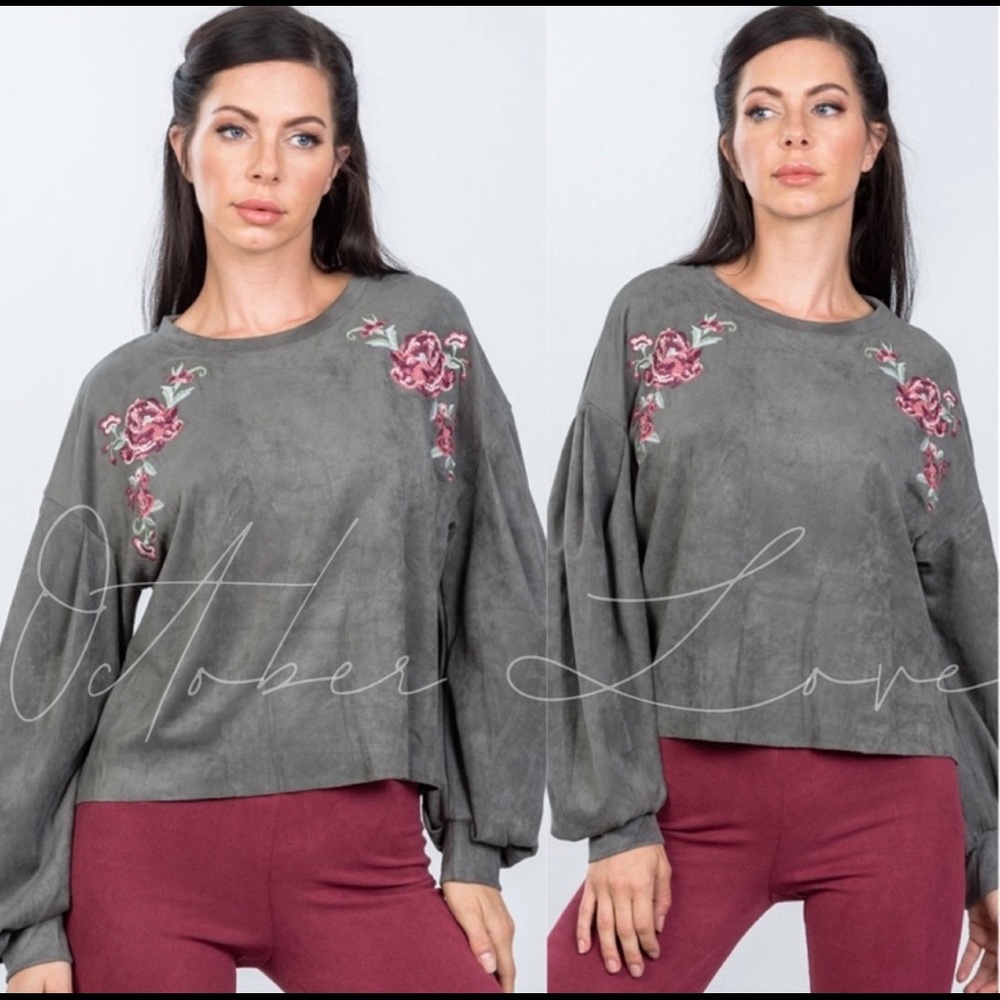 NWT Mustard Seed Long Sleeve Suede Like Floral Top